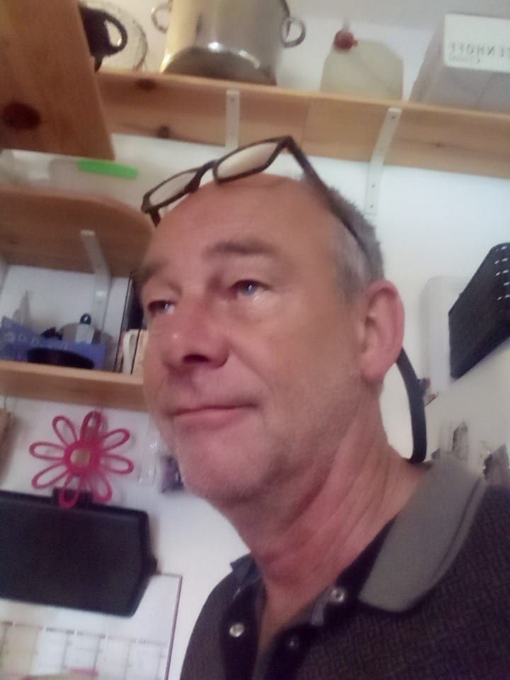 Profil de Ron, 29 ans, Site rencontres gay à Veyrier (Genève)