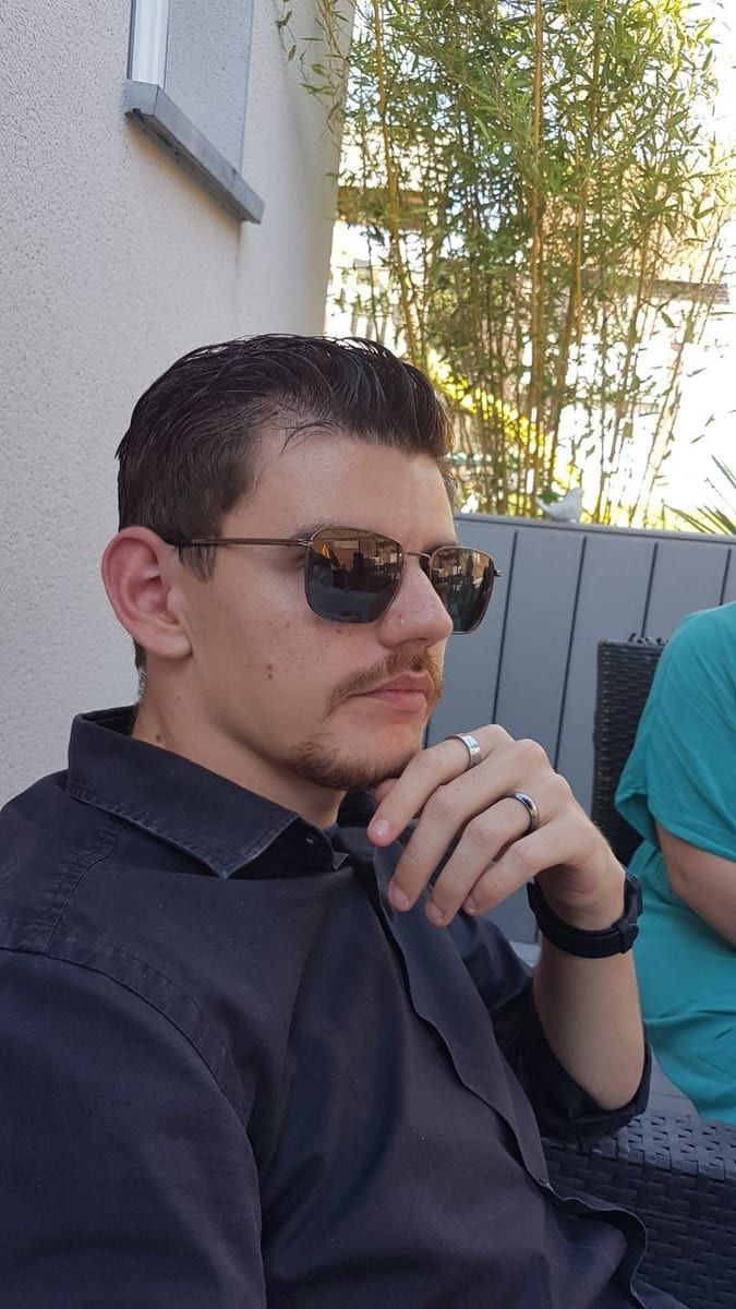 Losseni - Site rencontres gay à Osterfingen Profil de Losseni, 38 ans, Site rencontres gay à Osterfingen (Schaffhouse)