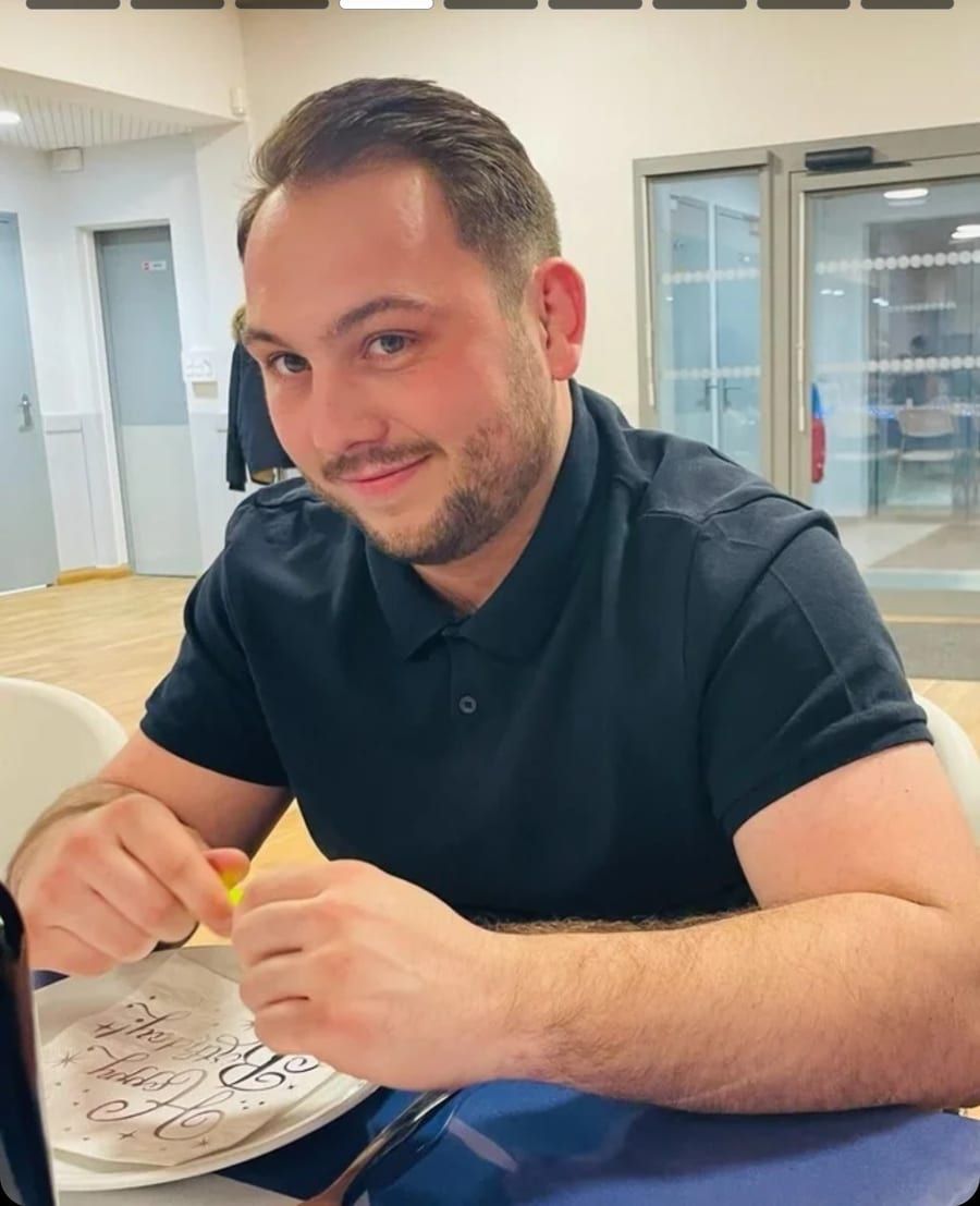 Profil de Adryan, 25 ans, Site rencontres gay à Vattiz (Grisons)