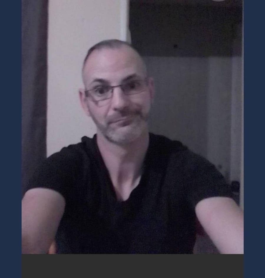 Profil de Farhat, 22 ans, Site rencontres gay à Wöschnau (Soleure)