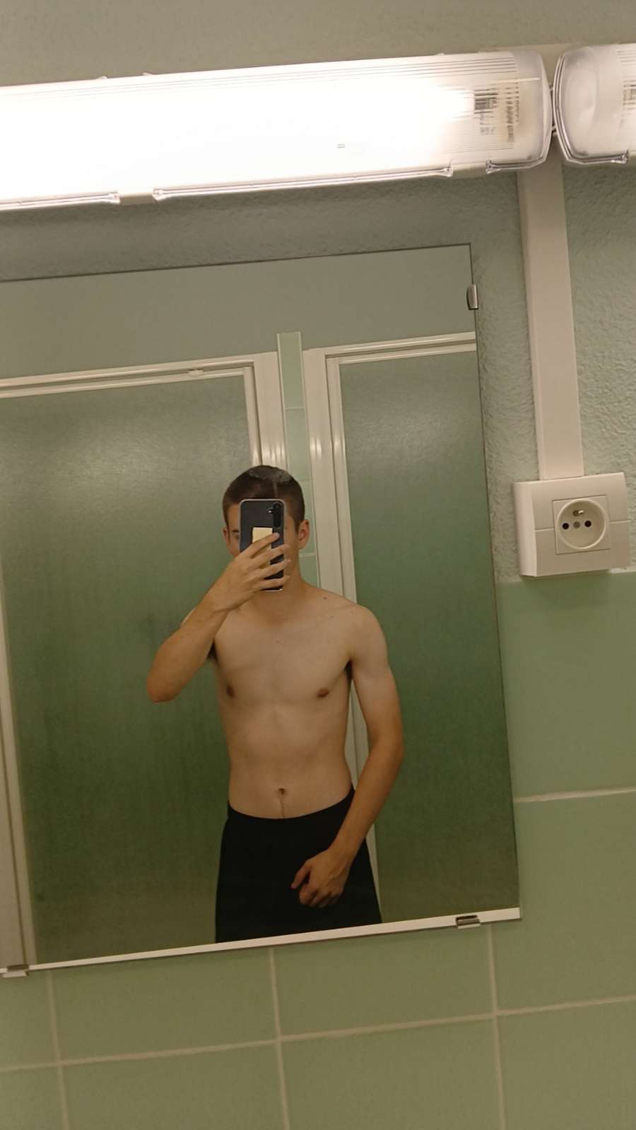 Profil de Theis, 22 ans, Site rencontres gay à Hünenberg See (Zoug)