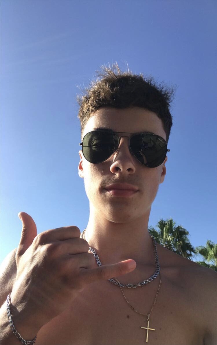 Profil de Nima, 25 ans, Site rencontres gay à Veyrier (Genève)