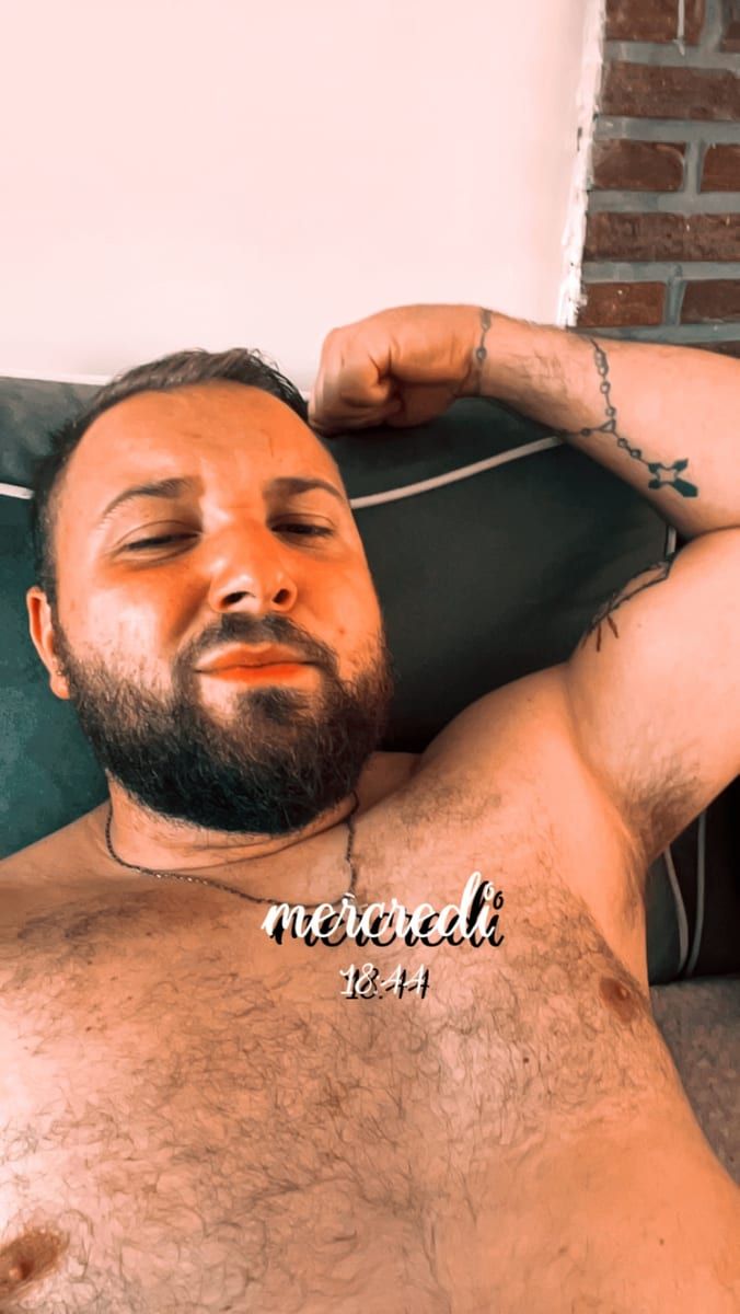 Ilya - Site rencontres gay à Avegno Profil de Ilya, 44 ans, Site rencontres gay à Avegno (Tessin)