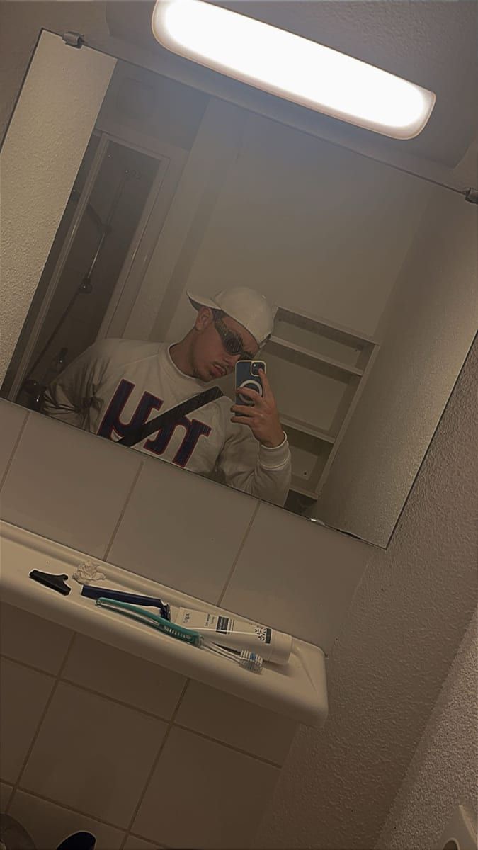 Profil de Ayoub, 26 ans, Site rencontres gay à Alosen (Zoug)