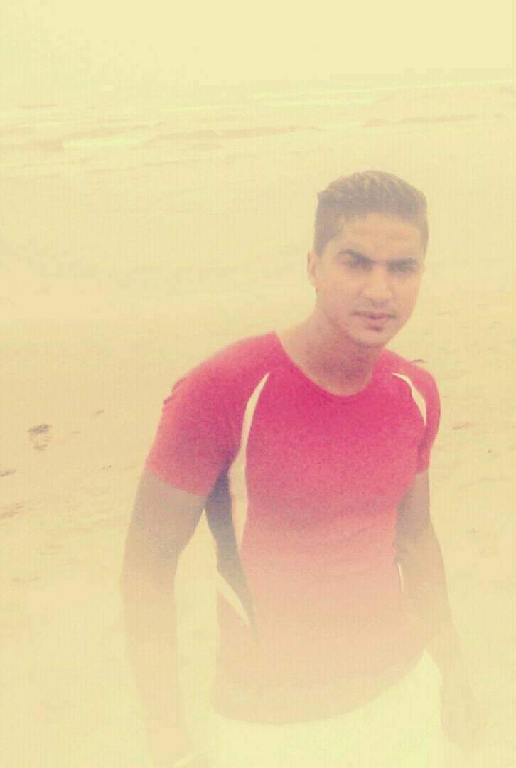 Profil de Bo, 25 ans, Site rencontres gay à Diesbach GL (Glaris)