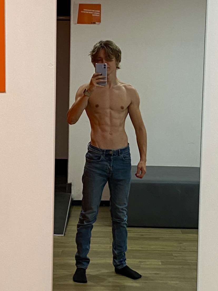Profil de Kriss, 27 ans, Site rencontres gay à Simplon Dorf (Valais)