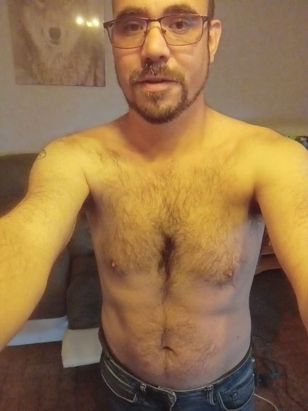 Profil de Youen, 24 ans, Site rencontres gay à Peseux (Neuchâtel)