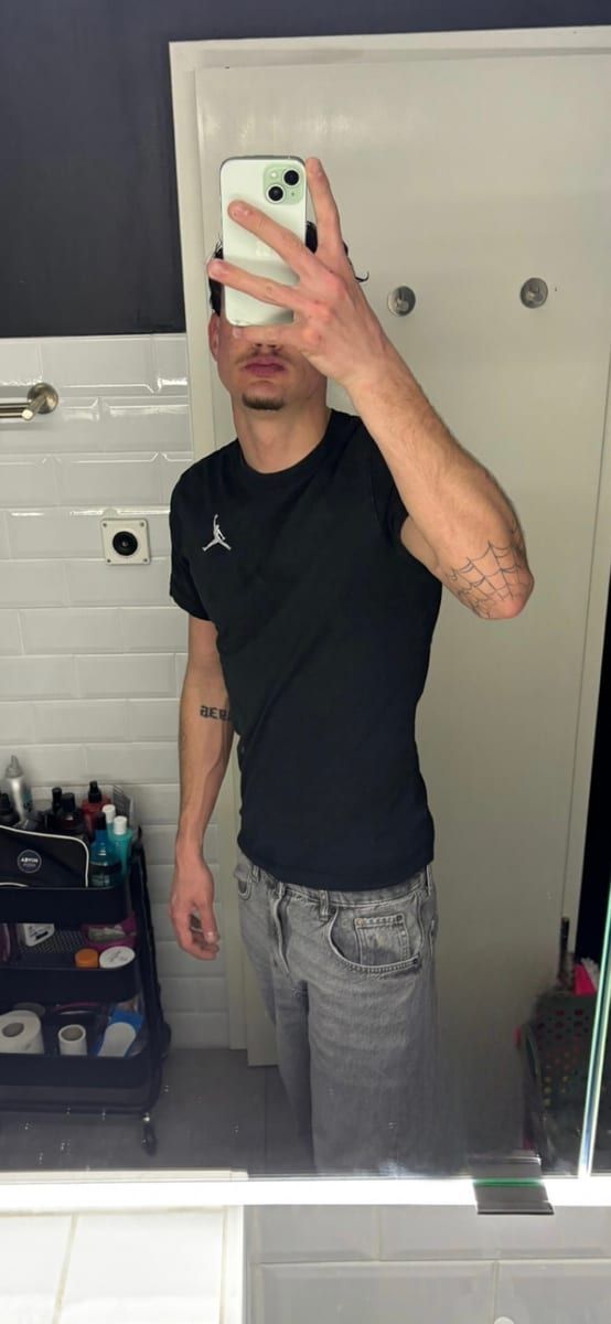 Profil de Tadelusz, 33 ans, Site rencontres gay à Villarbeney (Fribourg)