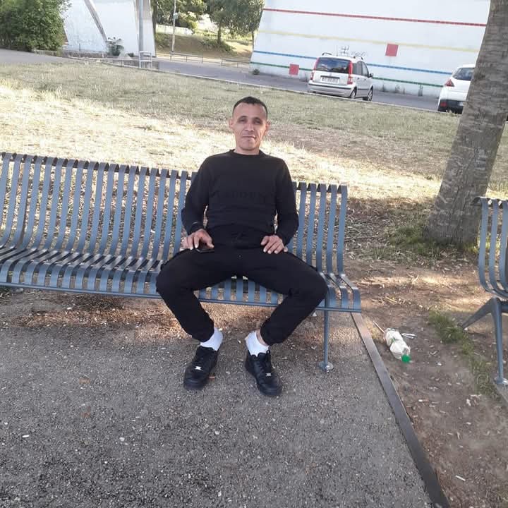 Profil de Janick, 39 ans, Site rencontres gay à La Châtagne (Neuchâtel)