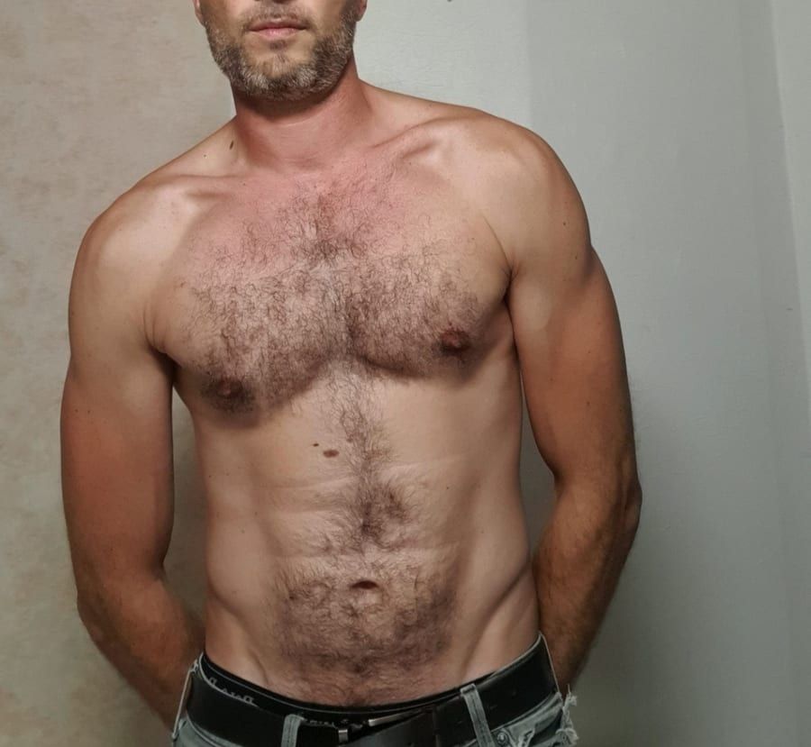 Sergueï - Site rencontres gay à Astano Profil de Sergueï, 29 ans, Site rencontres gay à Astano (Tessin)