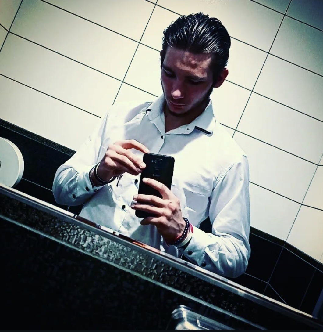 Profil de Taha, 24 ans, Site rencontres gay à Stansstad (Nidwald)