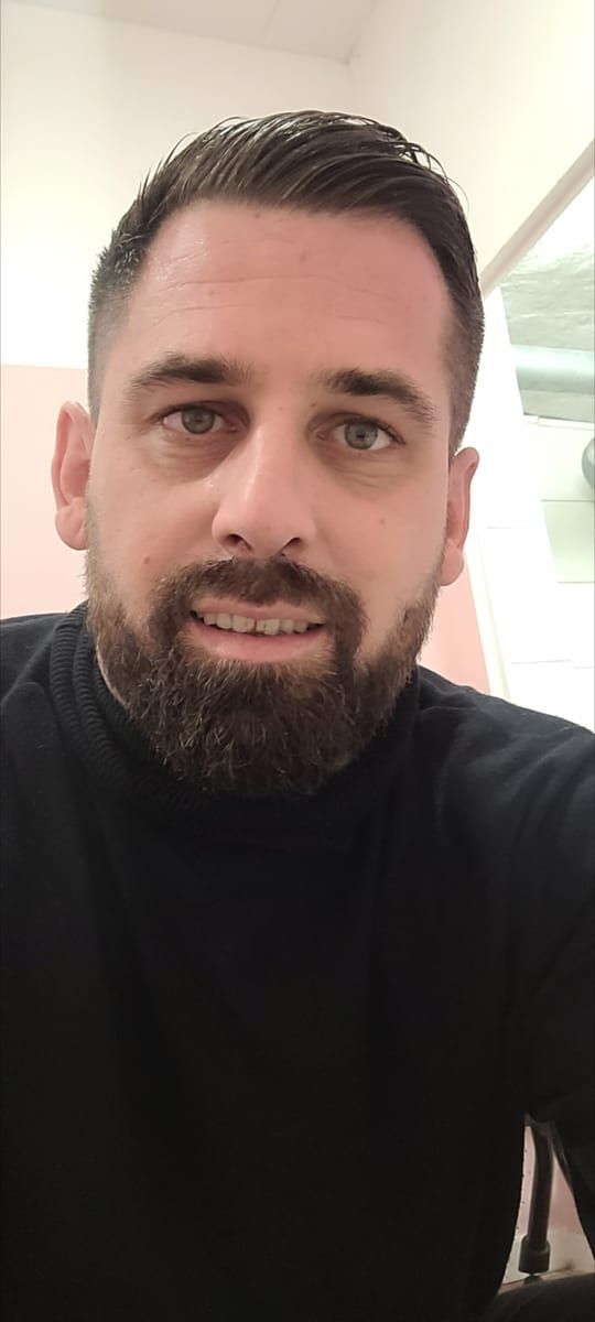 Profil de Nils, 23 ans, Site rencontres gay à Zuckenriet (Saint-Gall)