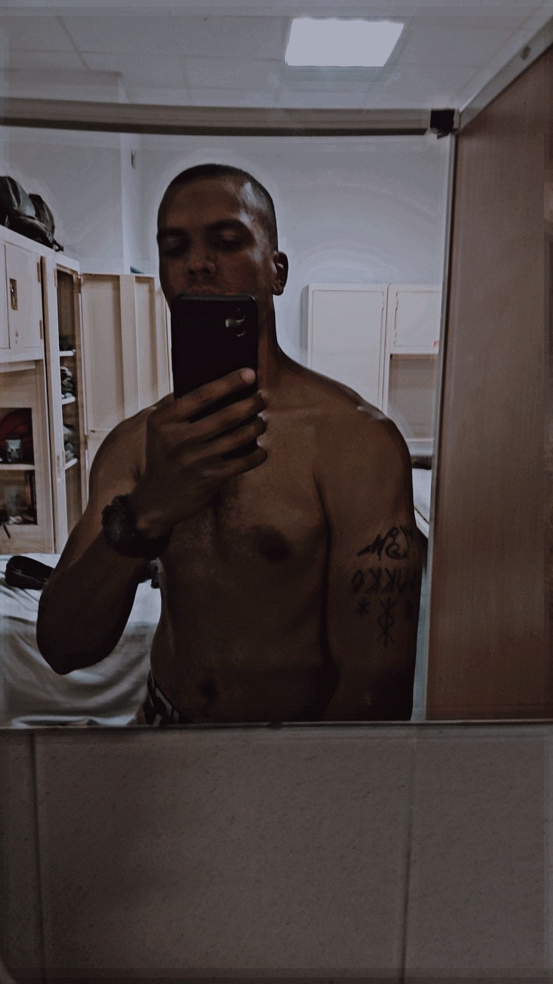 Profil de Lyrone, 36 ans, Site rencontres gay à Wiedlisbach (Berne)