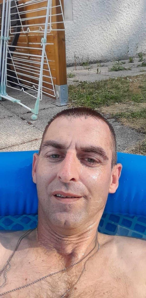 Profil de Abbes, 31 ans, Site rencontres gay à Zell LU (Lucerne)