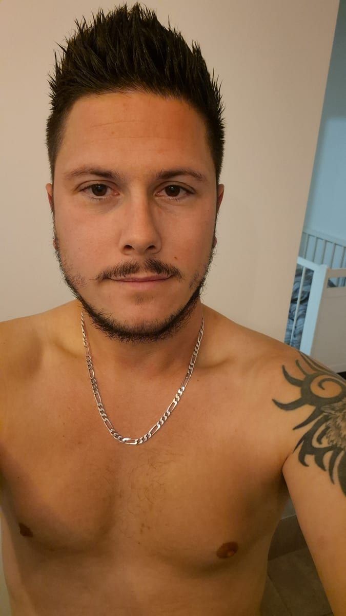 Profil de Garice, 25 ans, Site rencontres gay à Obstalden (Glaris)