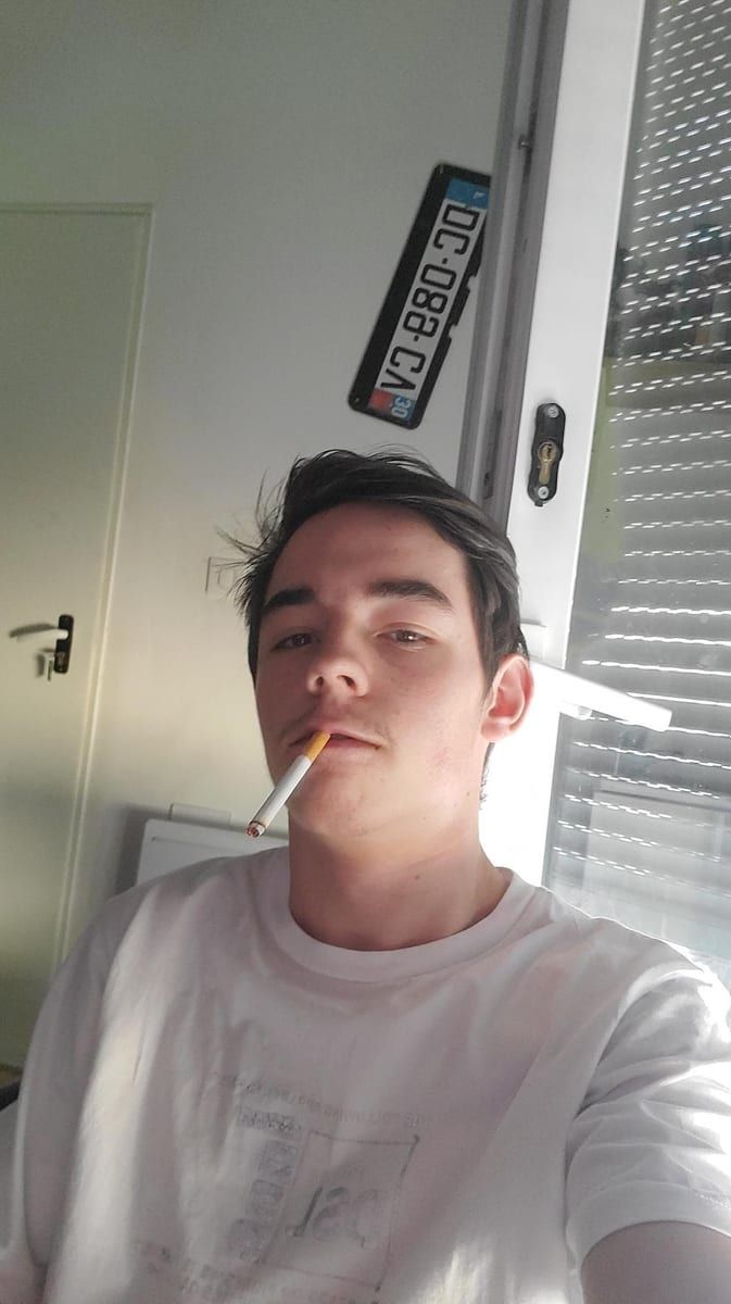 Profil de Dyclan, 25 ans, Site rencontres gay à Villeneuve FR (Fribourg)