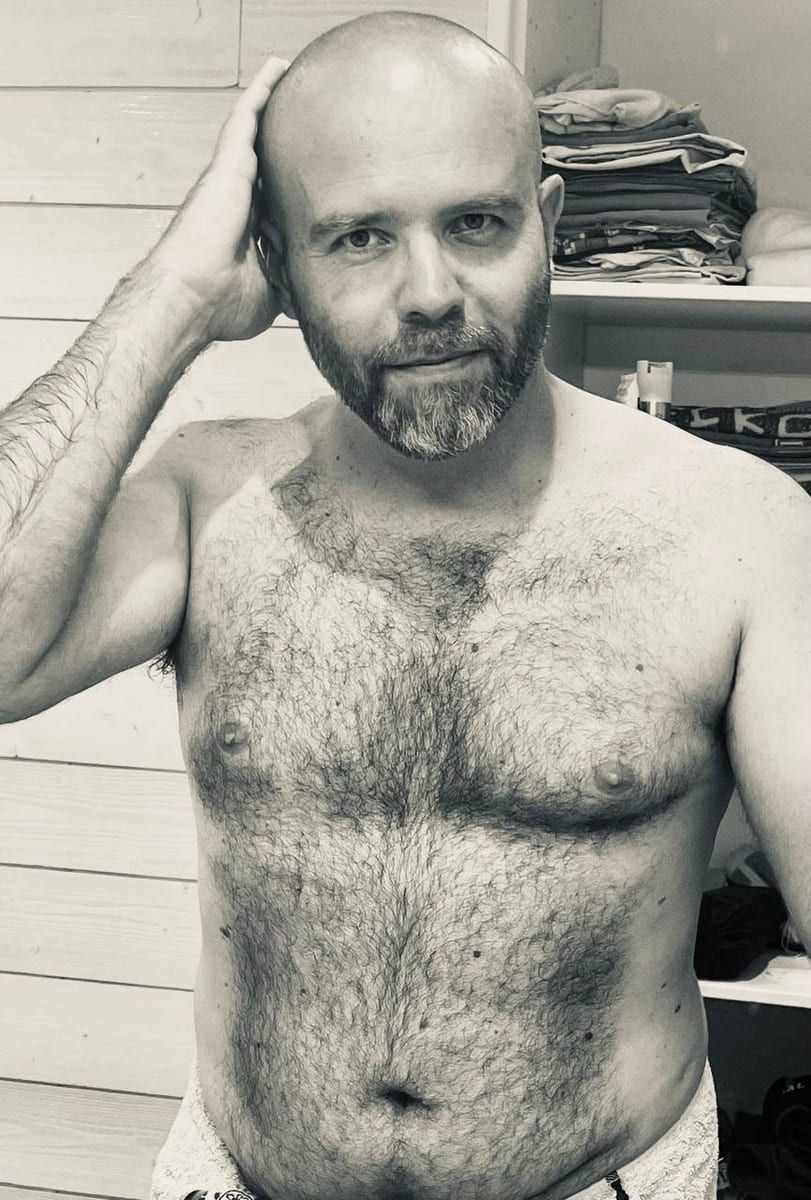 Profil de Oussam, 34 ans, Site rencontres gay à St. Pantaleon (Soleure)