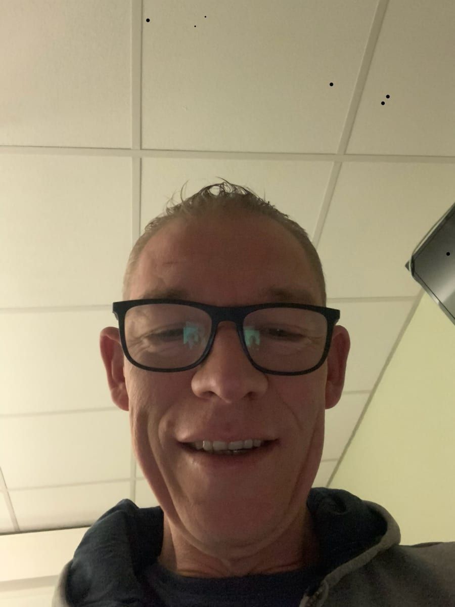 Profil de Kellyane, 41 ans, Site rencontres gay à Buochs (Nidwald)